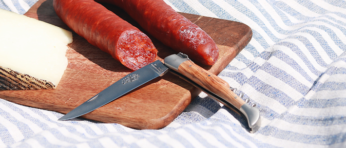 Couteau de Laguiole avec tire-bouchon en olivier, mitres inox satinées