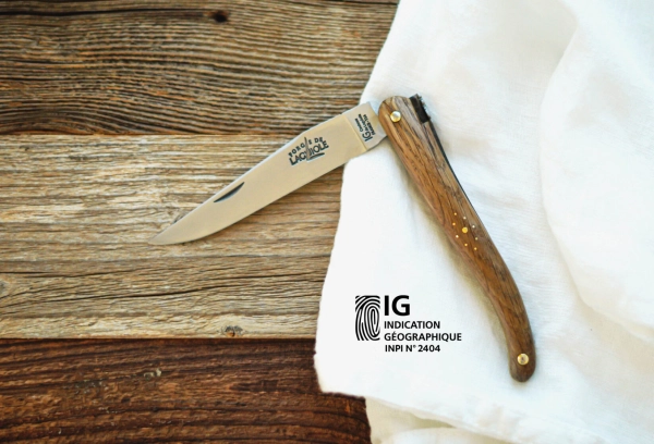 Le Laguiole d'ici,  IG, 12cm, plein manche en cœur de chêne subfossile
