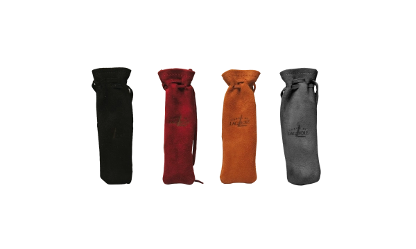 Housses en cuir souple avec lacet