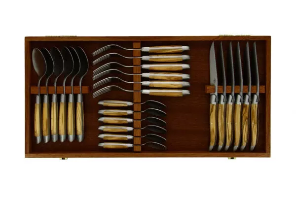 Set 24 teiliges, finish matt mitt Griff aus Olivenholz