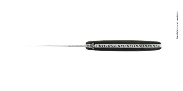 Couteau pliant ciselé main 12cm plein manche en fibre de carbone finition brillante avec double platine