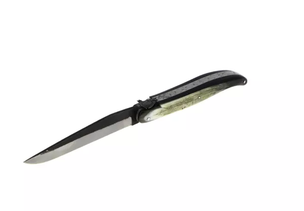 Couteau pliant sur mesure, en corne de vache Aubrac - Tête de taureau