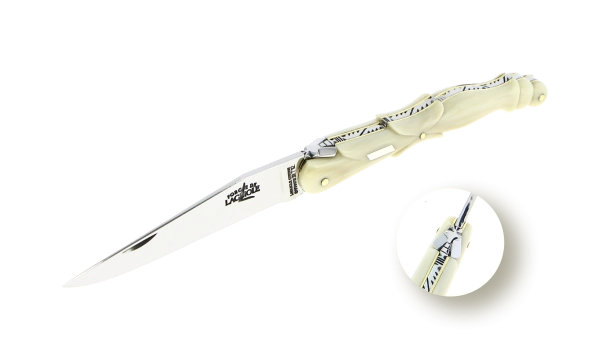 Couteau pliant sur mesure, en corne claire en forme d'aile de pigeon