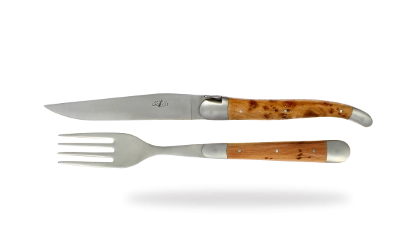 Couteau de table et fourchette satinés en genévrier