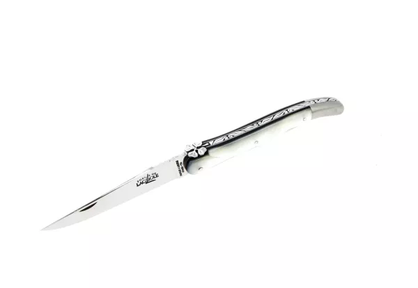 Custom folding knife, in mother-of-pearl, with a four-leaf clover (Copie)