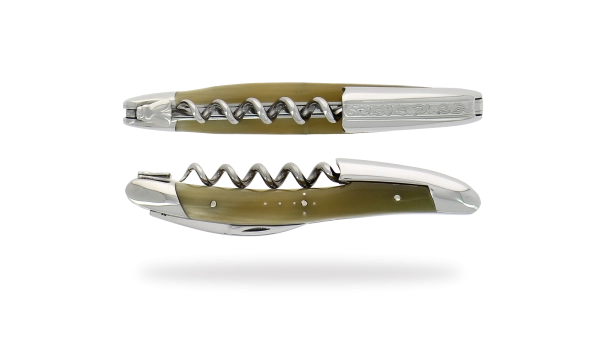 Couteau de sommelier en corne claire avec chape sculptée motif Pinot